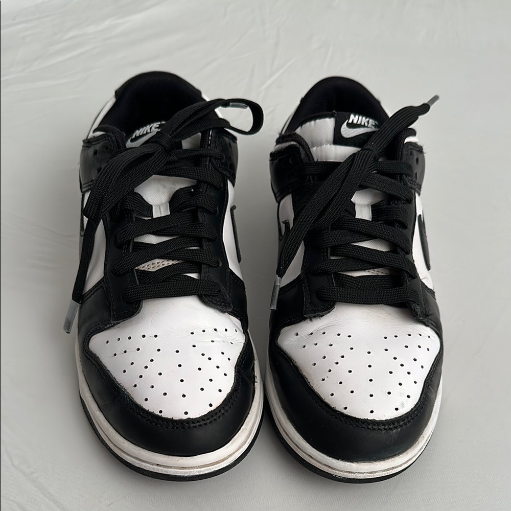 Nike Dunk Low Retro Pandas black and white sneakers